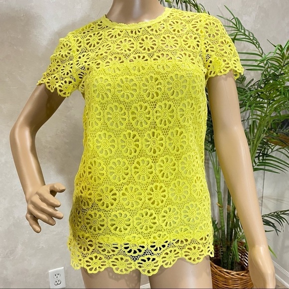 French Connection Women’s Size 0 Yellow Lace‎ Short Sleeves Top - Picture 1 of 12